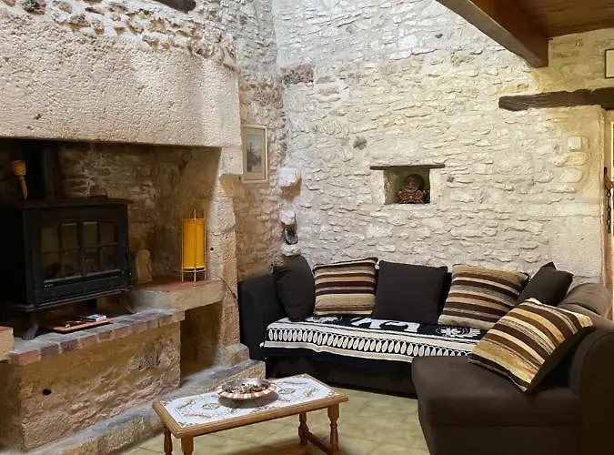 Maison Pierre Avec Piscine Privee بيت للعطل Blanquefort-sur-Briolance