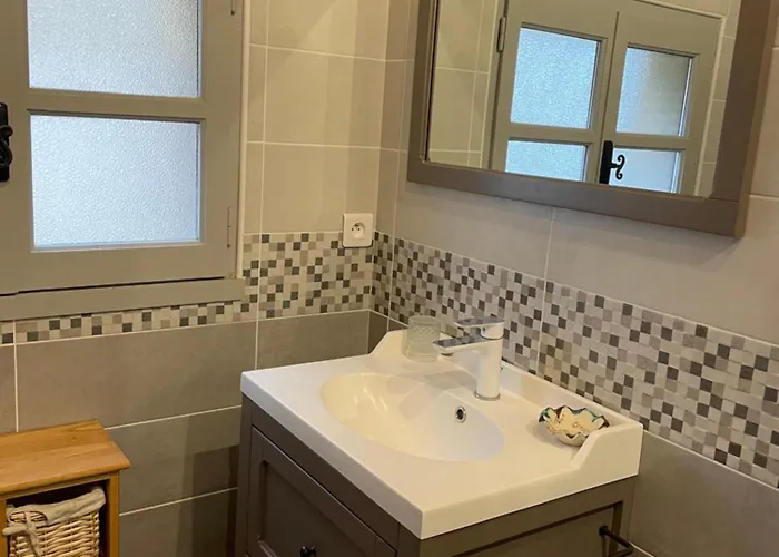 Maison Pierre Avec Piscine Privee * Blanquefort-sur-Briolance